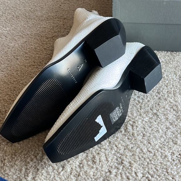 ALL SAINTS Lenora Snake Embossed
White Leather Minimalist Neutral Booties - Picture 9 of 12